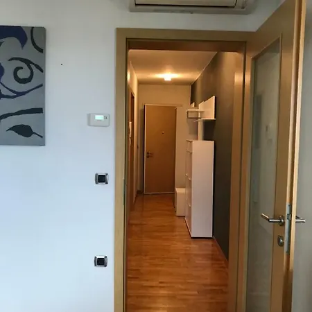 Jure Διαμέρισμα *